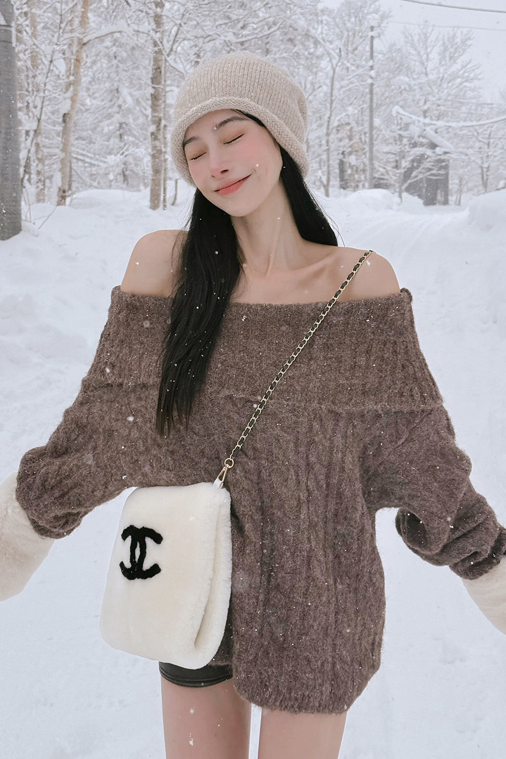 Cozy Wool Off-Shoulder Long Sleeve Sweater