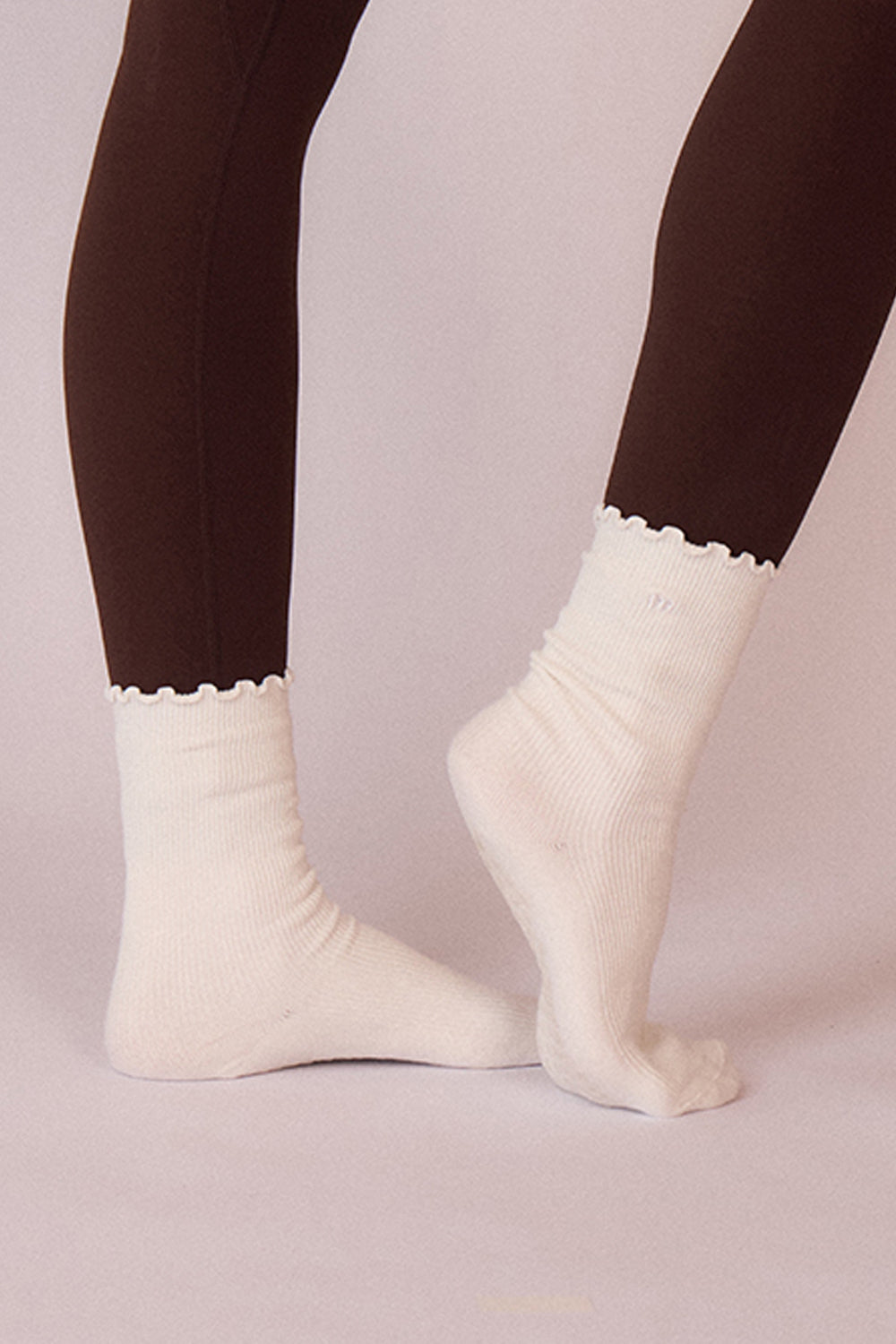 Lettuce Edge Grip Socks