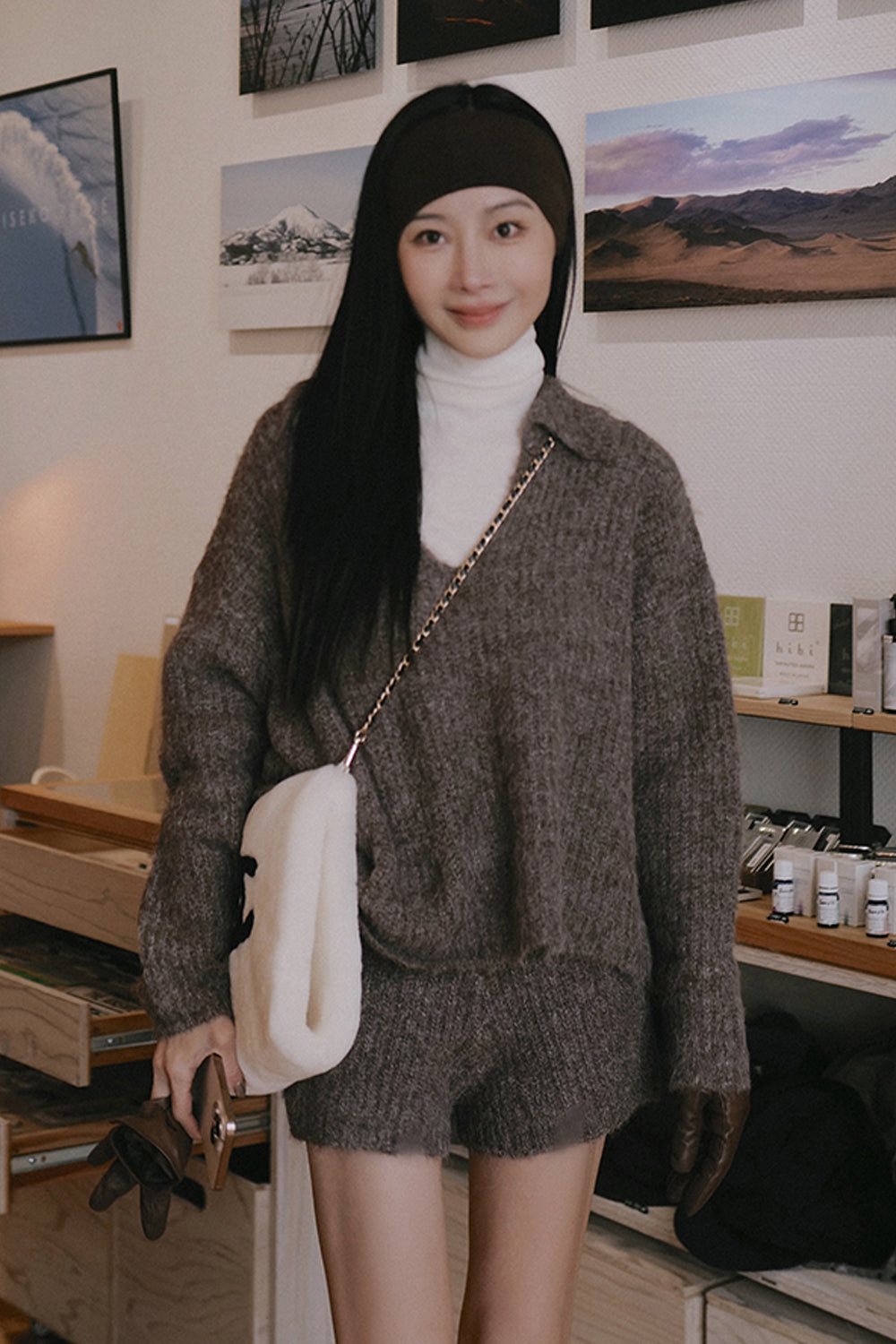 Cozy Wool Wide-Waist Short