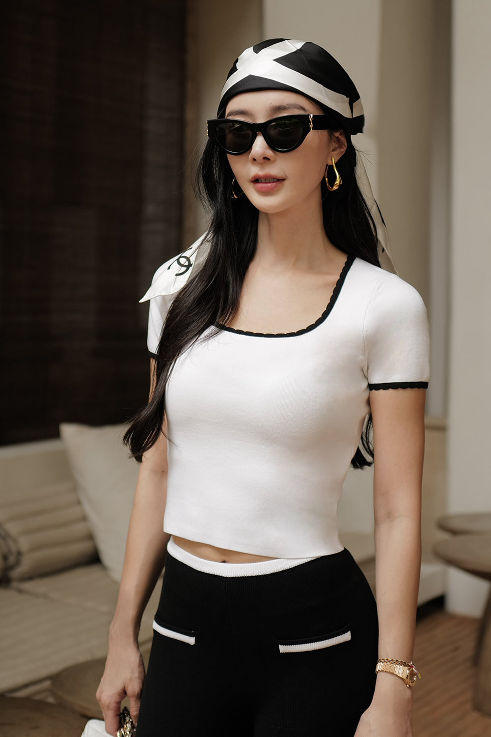 Ice Knit Contrast Trim Short Sleeve Top