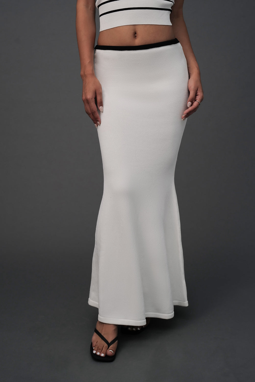 Ice Knit Contrast Trim Fishtail Maxi Skirt