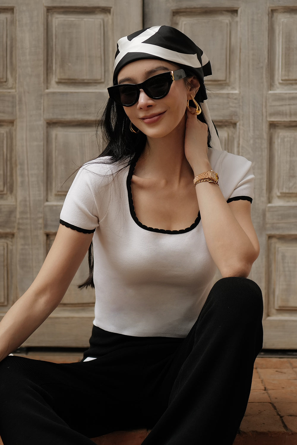 Ice Knit Contrast Trim Short Sleeve Top
