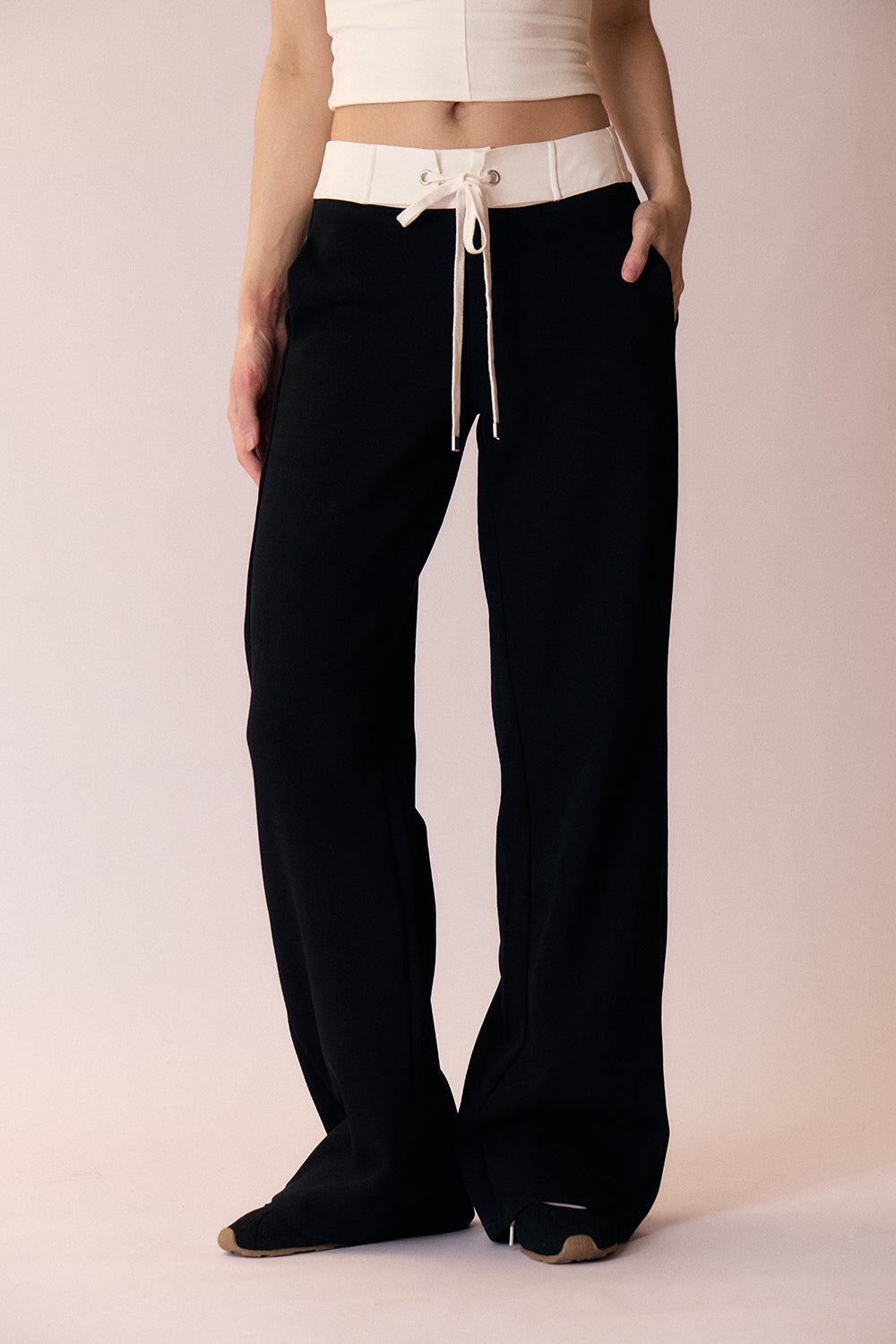 Contrast Stitching Wide-Leg Trousers