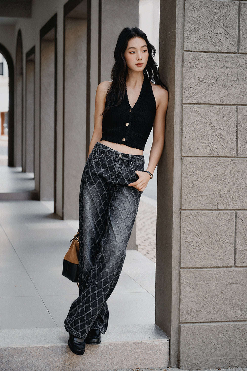 Diamond-Pattern Slightly Loose Jeans