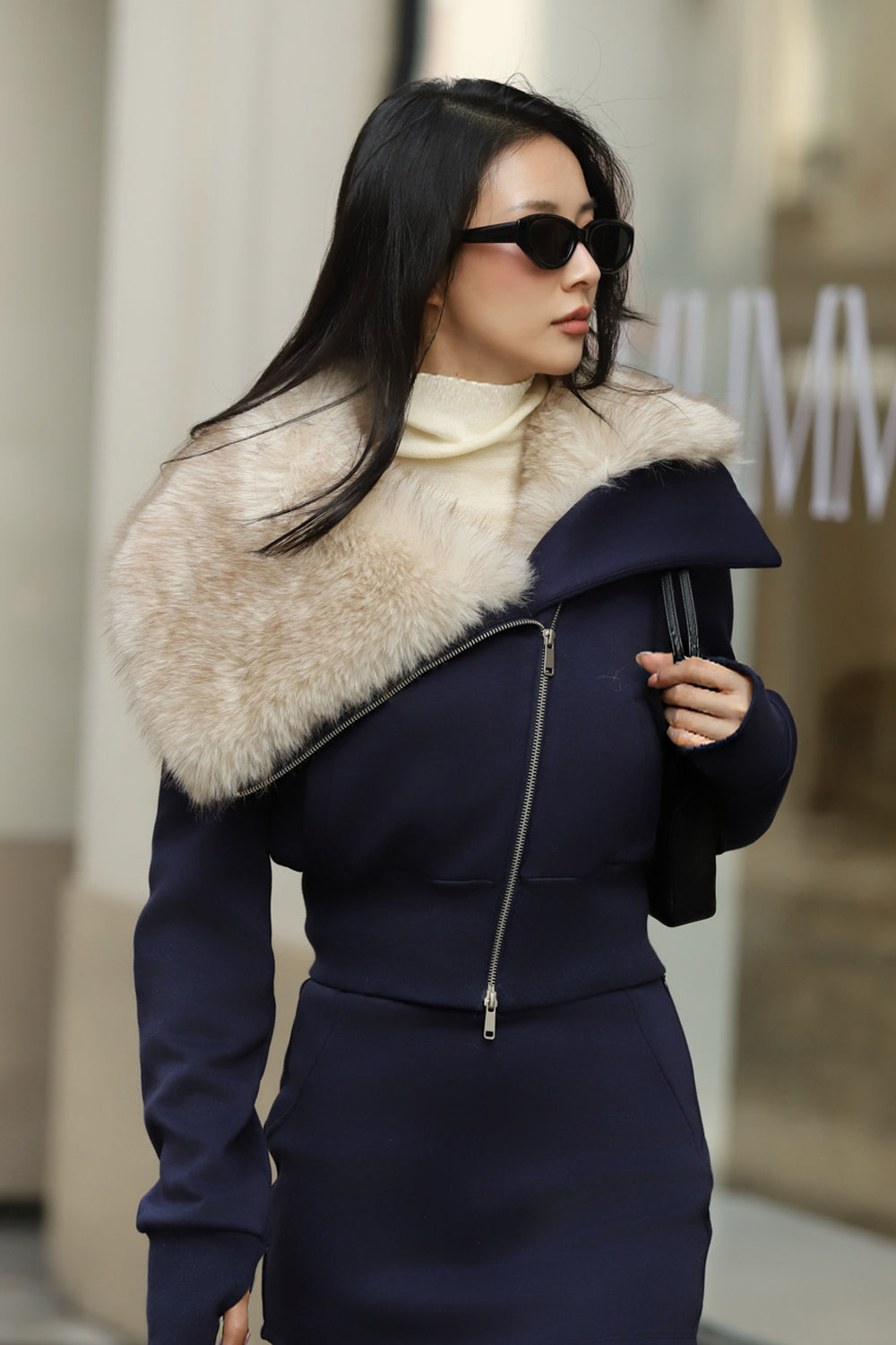 Airy Heater Wide Faux Fur Collar Jacket