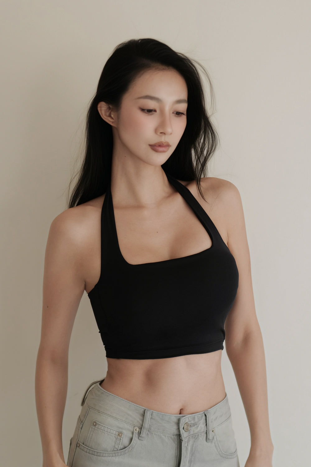 AIRY HALTER STRAP BRA TOP