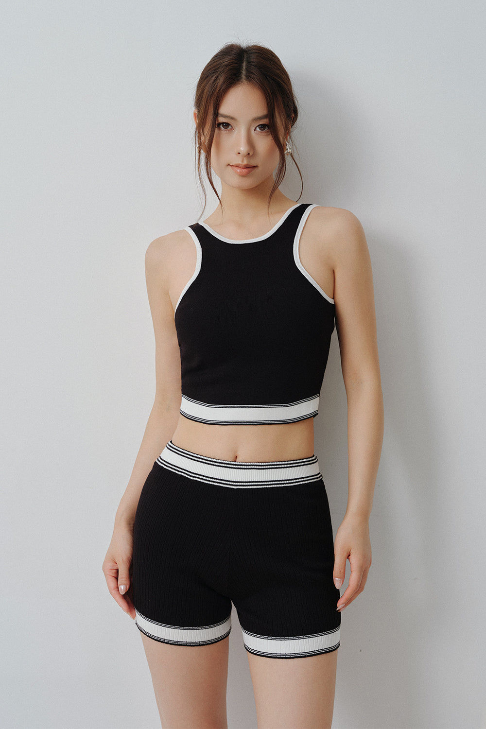 Afternoon Walk Fine Ribbed Knit Contrast Trim Shorts