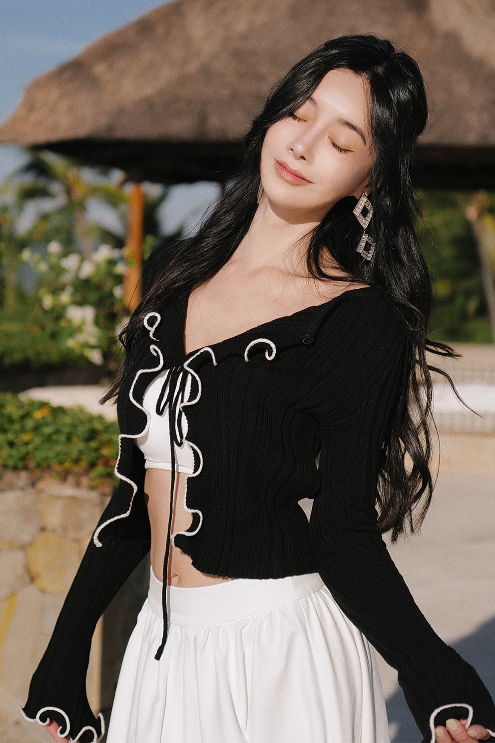 Wide Ribbed Knit Ruffle Hem Cardigan