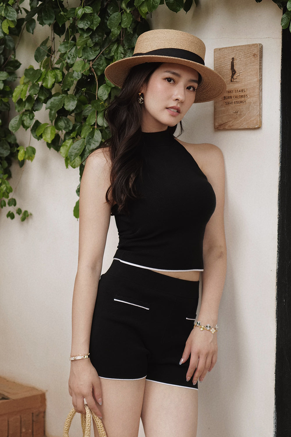 Ice Knit Contrast Trim Shorts With Faux Pockets