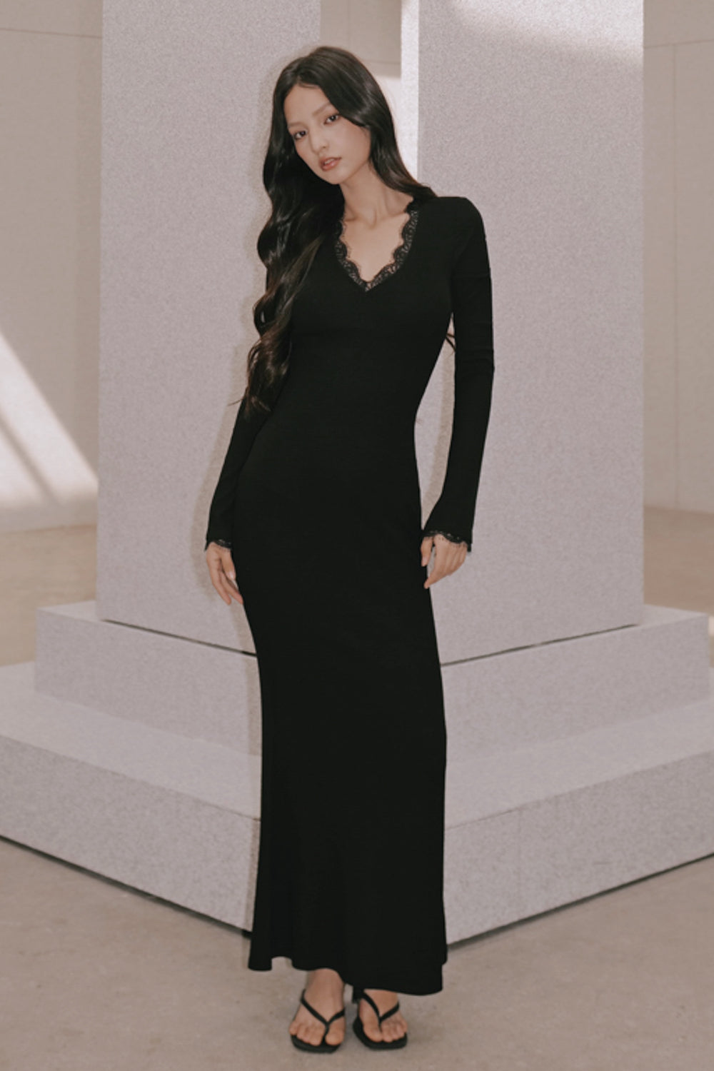 Elegant Rib Lace Trim V-Neck Long-Sleeve Maxi Bra Dress