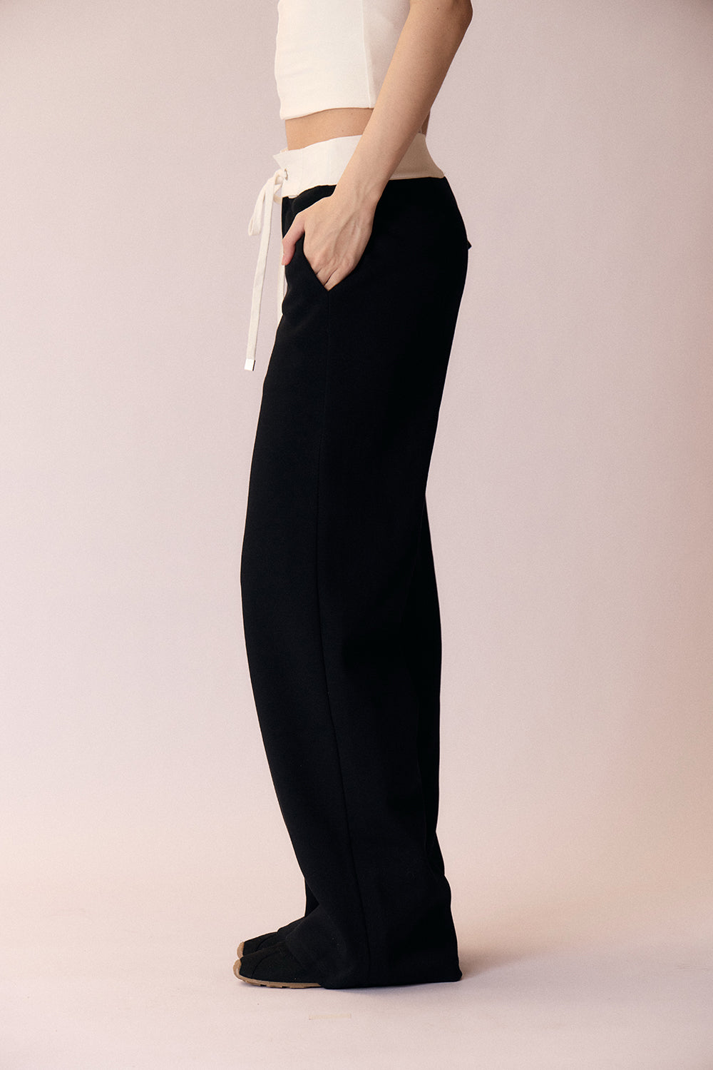 Contrast Stitching Wide-Leg Trousers