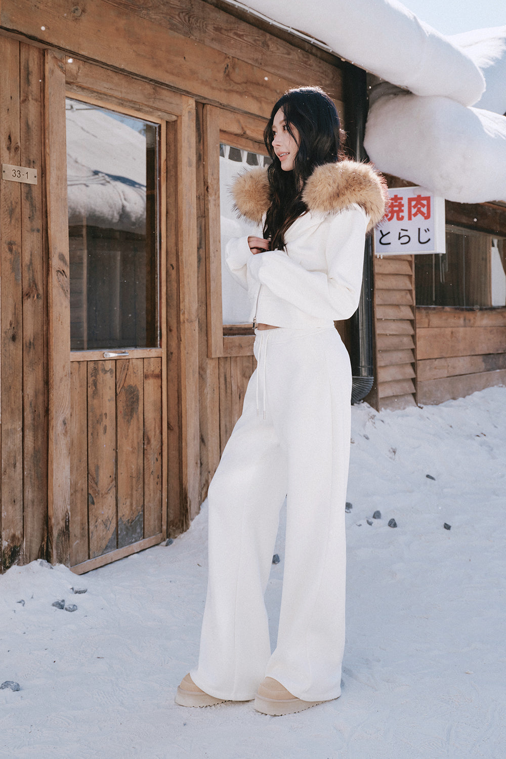 Airy Heater Wide-Leg Pants