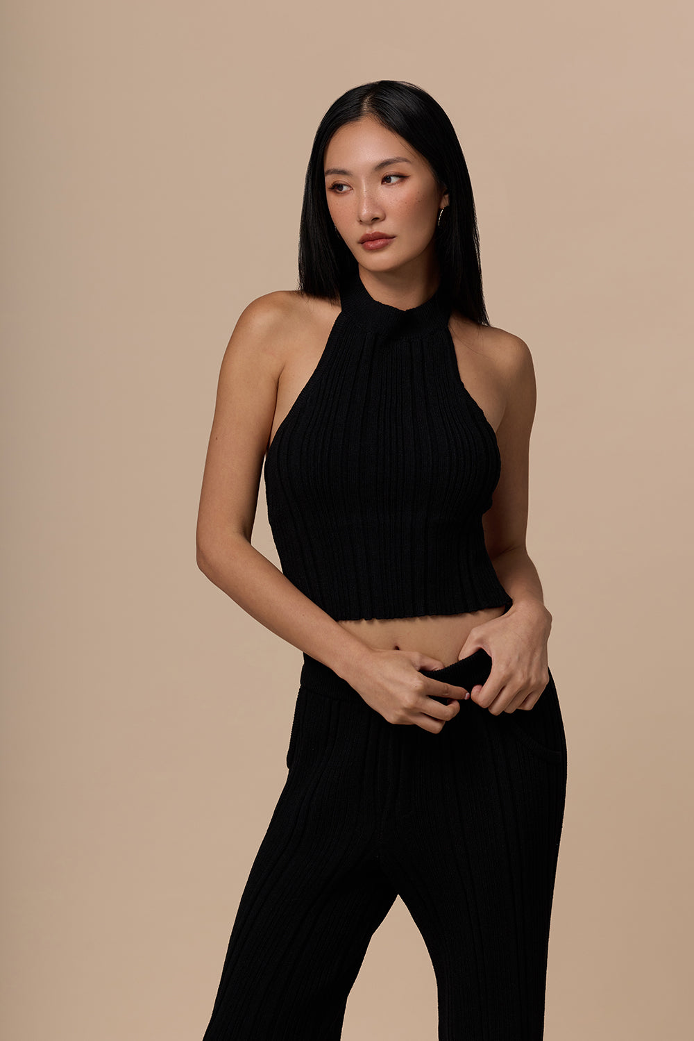 Wide Ribbed Knit Halter Backless BraTop