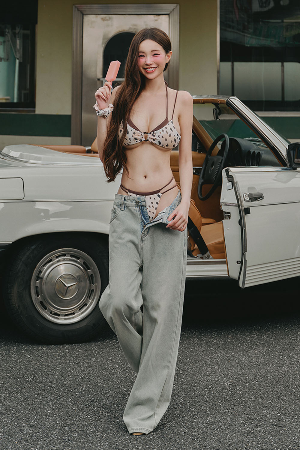Slightly Loose Mid-Low Rise Jeans